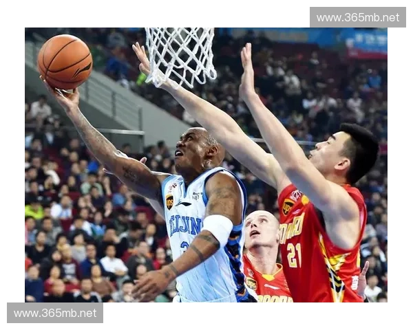 CBA精彩赛事直播全程跟踪分析助你了解比赛每一个瞬间